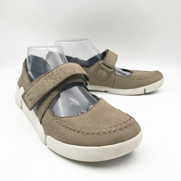 CLARKS Artisan Trigenic Amanda Mary Jane Tan Leather Flats Shoes Womens 9 - Picture 1 of 11
